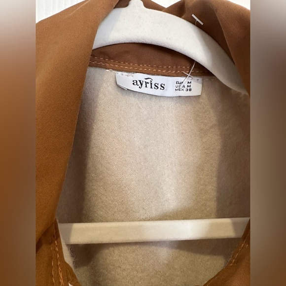 Ayriss Sherpa Shacket with Embroidered Pockets – Size M - Picture 3 of 7